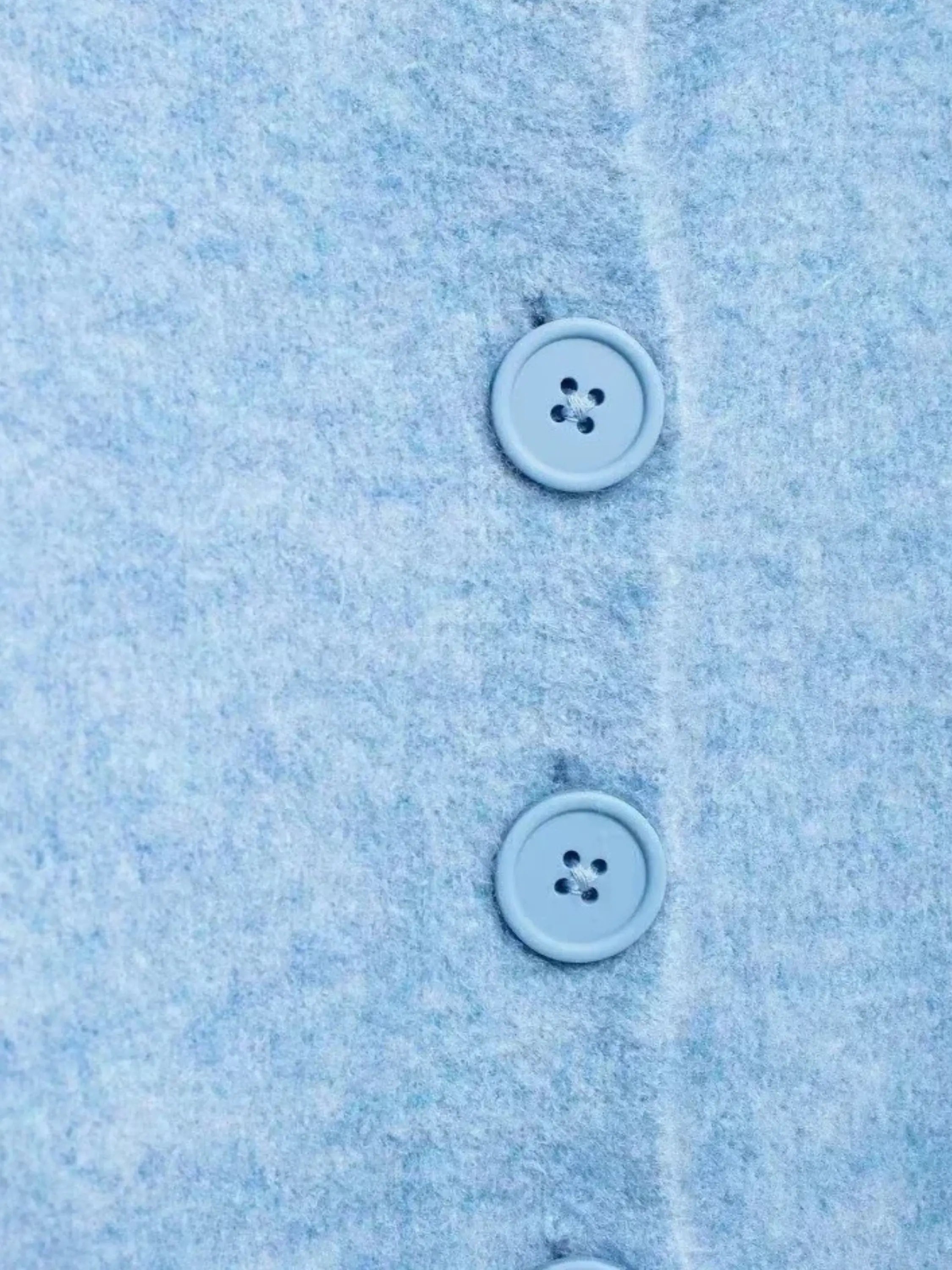 Milena | Verkürzter Strick-Cardigan mit Knopfleisten-Design